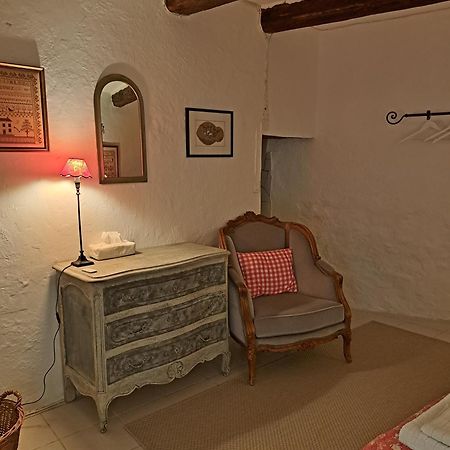 La Maison De Gisele Bed and Breakfast Saint-Victor-des-Oules Exterior foto