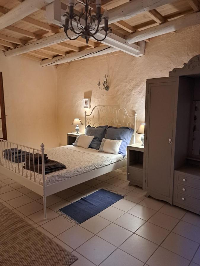 La Maison De Gisele Bed and Breakfast Saint-Victor-des-Oules Exterior foto
