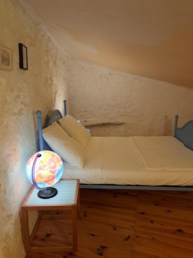 La Maison De Gisele Bed and Breakfast Saint-Victor-des-Oules Exterior foto