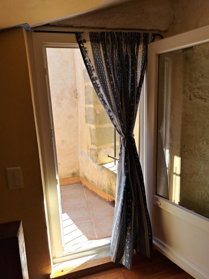 La Maison De Gisele Bed and Breakfast Saint-Victor-des-Oules Exterior foto