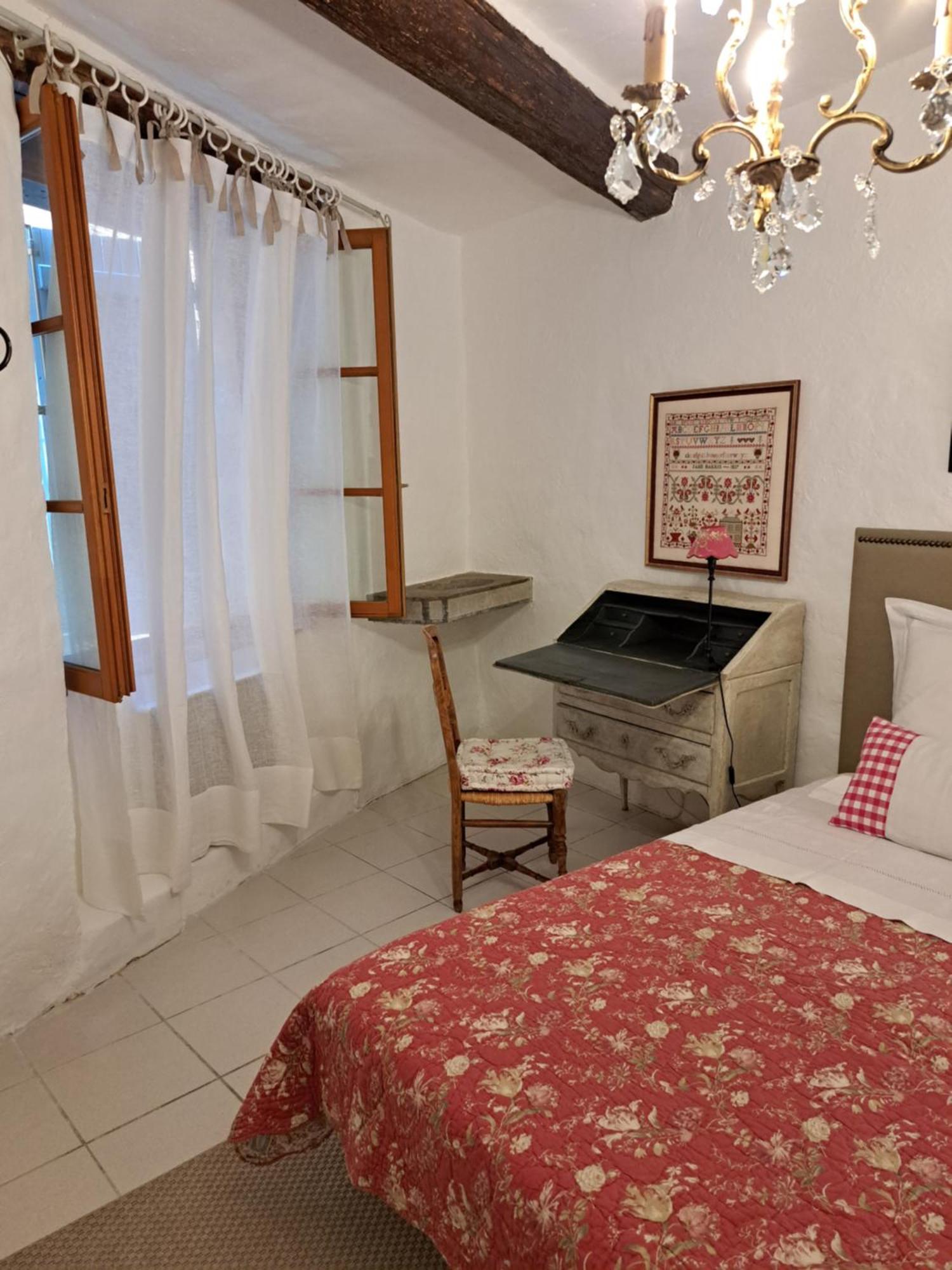 La Maison De Gisele Bed and Breakfast Saint-Victor-des-Oules Exterior foto