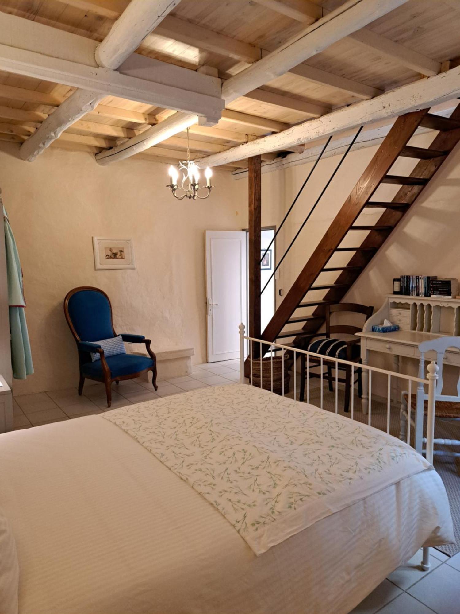 La Maison De Gisele Bed and Breakfast Saint-Victor-des-Oules Exterior foto