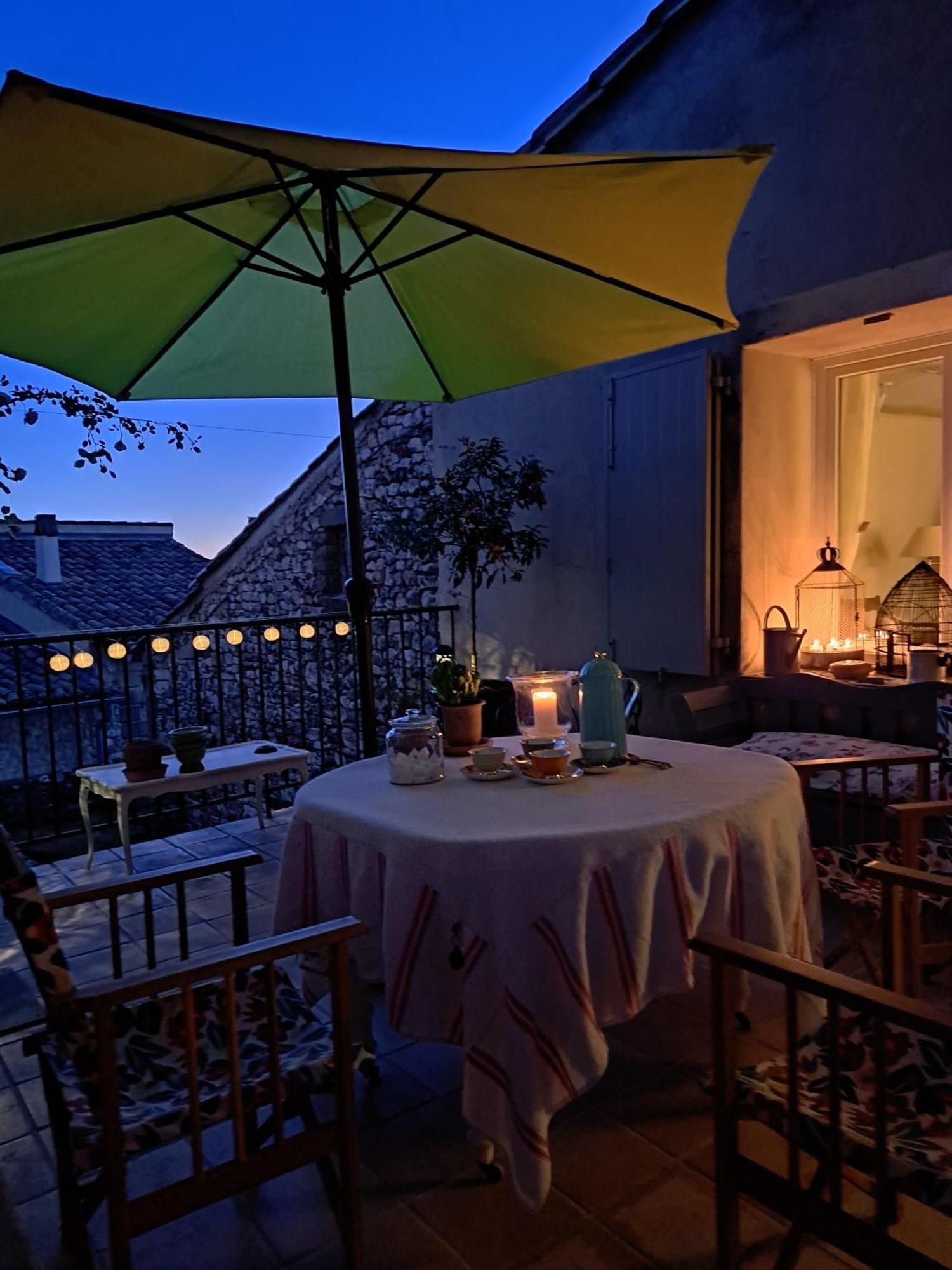 La Maison De Gisele Bed and Breakfast Saint-Victor-des-Oules Exterior foto